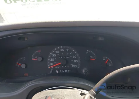 2001 Ford Econoline E150 Van z USA, uszkodzony, nr VIN 1FTRE14291HB52923